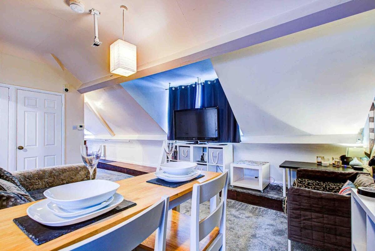 Entire Artistic Open-apartment Apartment *