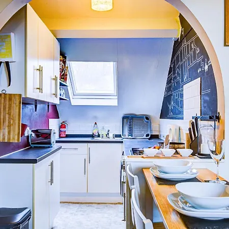 Entire Artistic Open-Apartment Southend-on-Sea Exterior photo